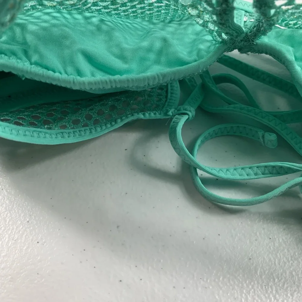 Becca Women's Swim Top Small Green Mesh‎ Network Cami Bikini Removable Cup NWT